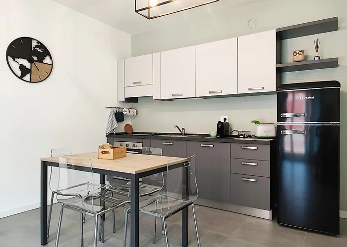 Al 45 B.go Roma -vr- Con Garage Apartment